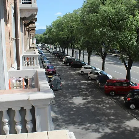 Daire Jolie Maison *